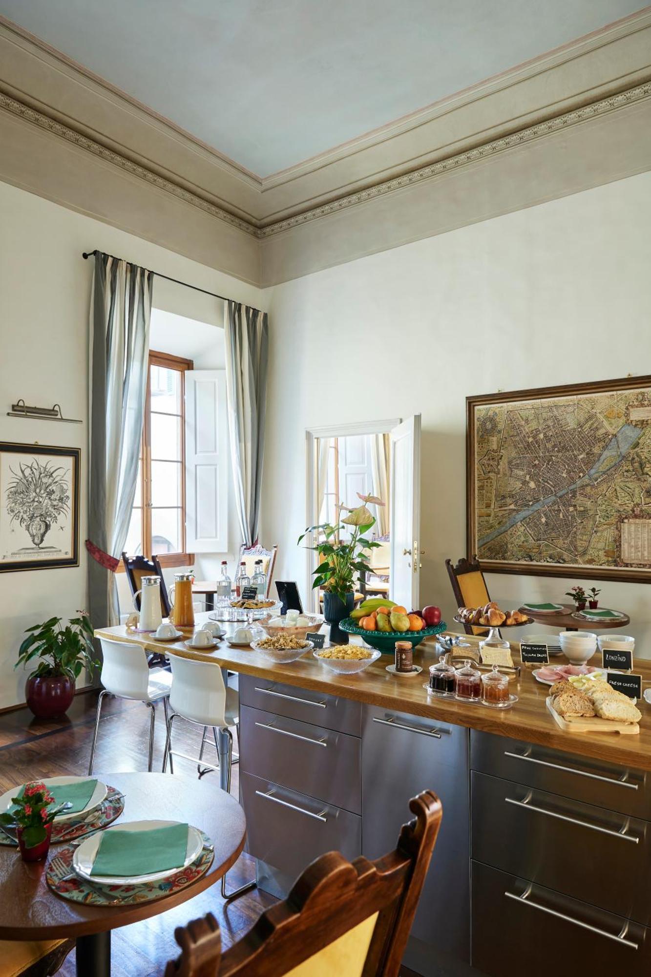 Peruzzi Urban Residences Bed and breakfast