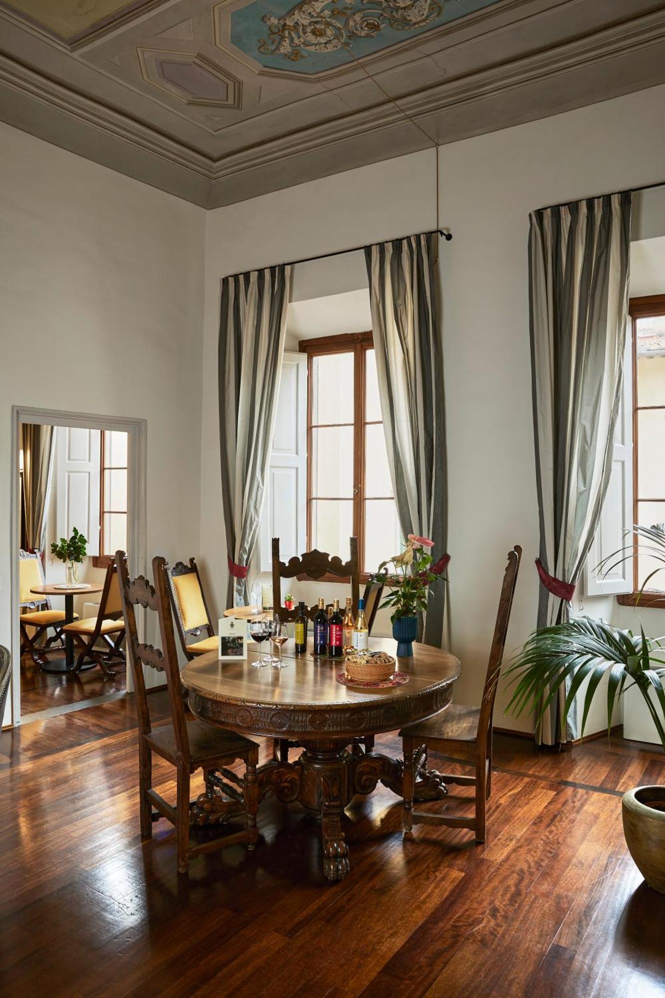 Peruzzi Urban Residences Bed and breakfast 3*